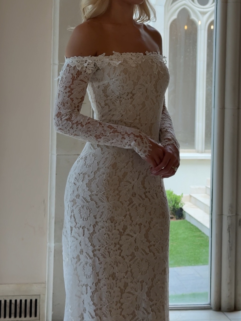 LIKE NEW Lulus Romance Dreamer White Lace Off-Shoulder Maxi Dress - Worn Once - Picture 6 of 10